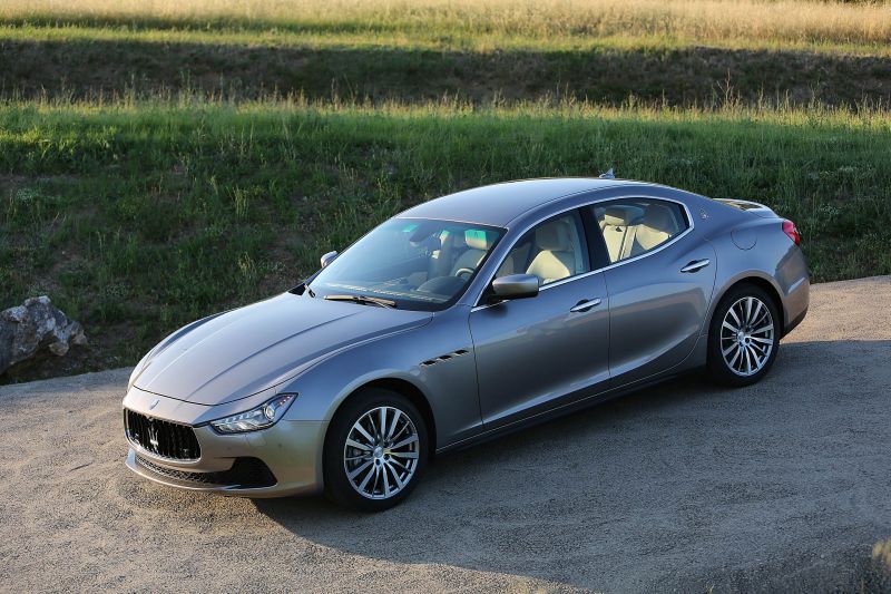 Maserati Ghibli III (M157) 3.0 V6 (330 Hp) Automatic